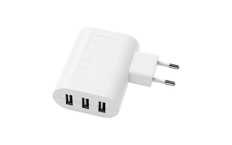 Зарядний пристрій Копла на 3 USB-порта